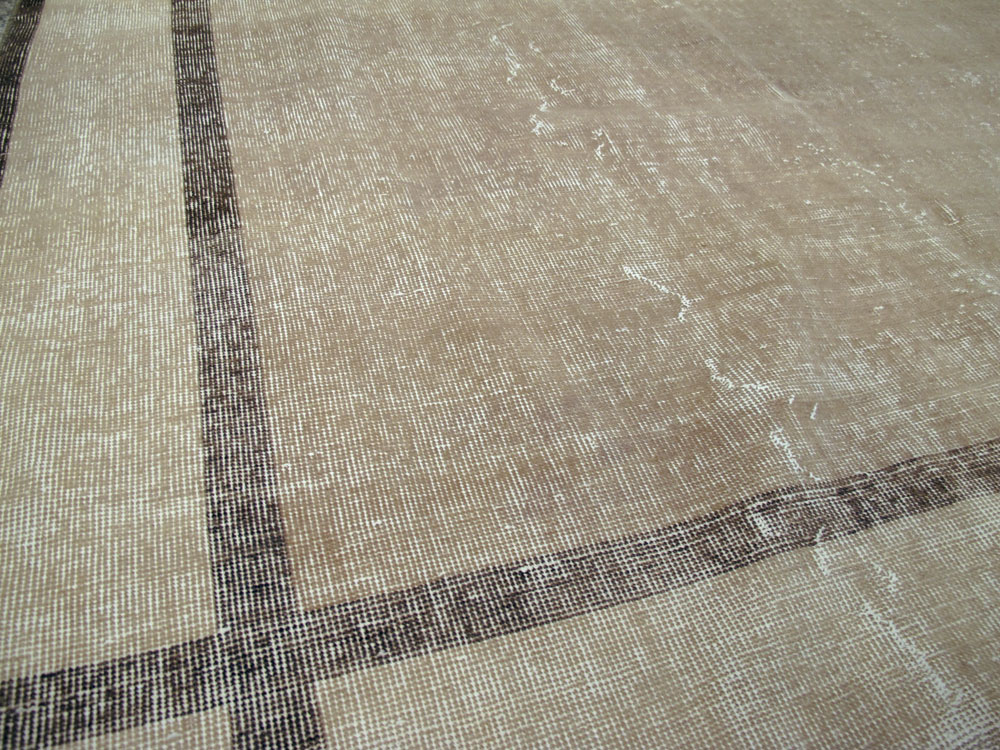 Vintage Turkish Anatolian Gallery Carpet, No.26449 - Galerie Shabab