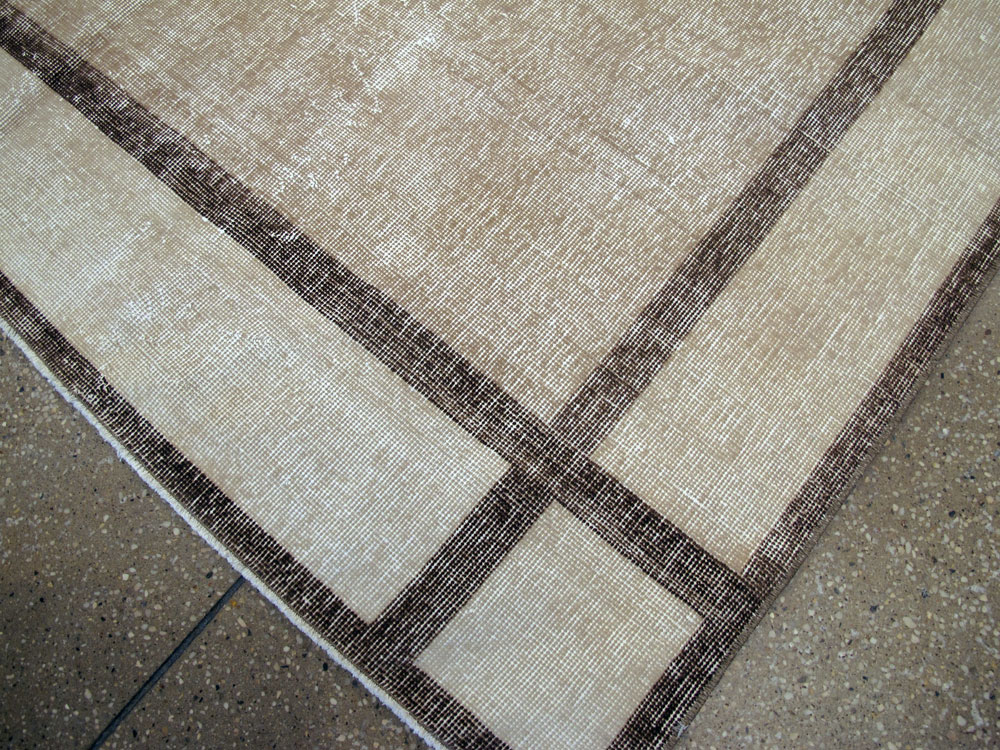 Vintage Turkish Anatolian Gallery Carpet, No.26449 - Galerie Shabab