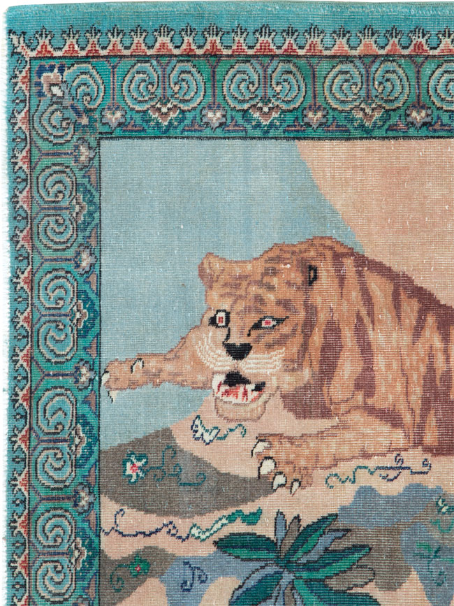 Vintage Turkish Anatolian Pictorial Square Throw Rug, No.26459 - Galerie Shabab