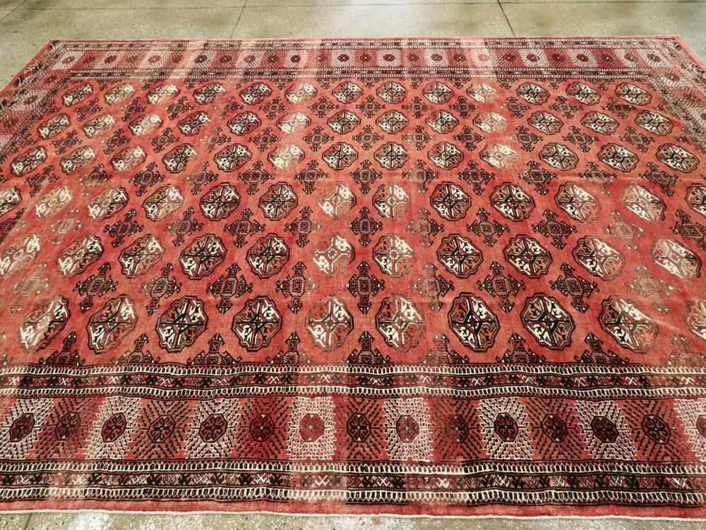 Vintage Central Asian Turkoman Room Size Tribal Carpet, No.26465 - Galerie Shabab