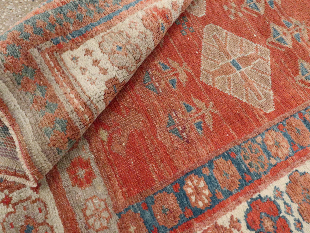 Antique Persian Bakshaish Rug, No.26466 - Galerie Shabab