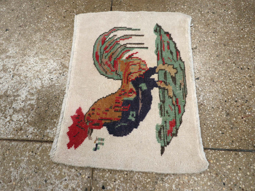 Vintage Turkish Anatolian Pictorial Throw Rug, No.26481 - Galerie Shabab