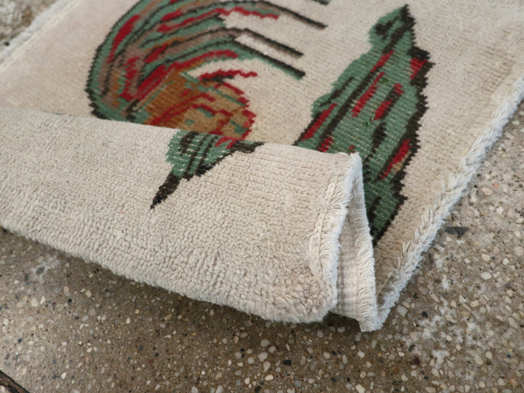Vintage Turkish Anatolian Pictorial Throw Rug, No.26481 - Galerie Shabab