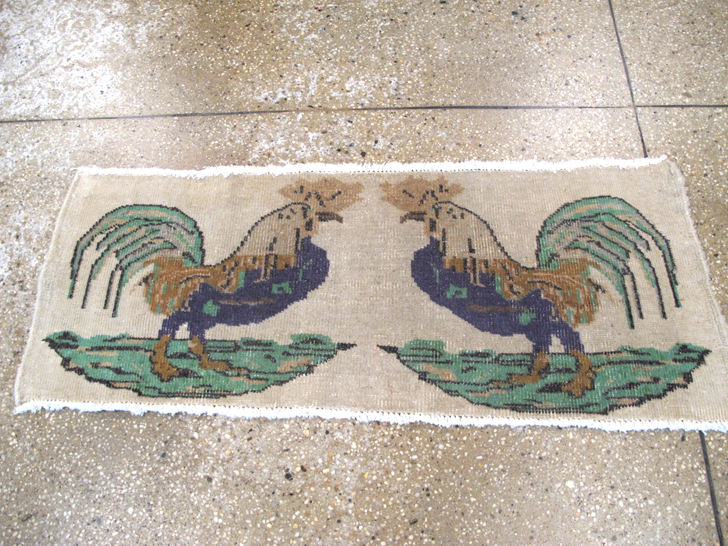 Vintage Pictorial Anatolian Rug, No.26482 - Galerie Shabab