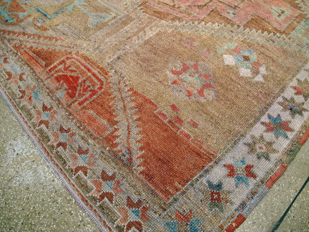Vintage Turkish Anatolian Carpet, No.26490 - Galerie Shabab
