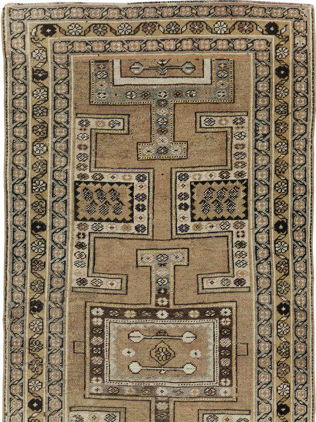 Antique Persian Kurd Runner, No.26493 - Galerie Shabab