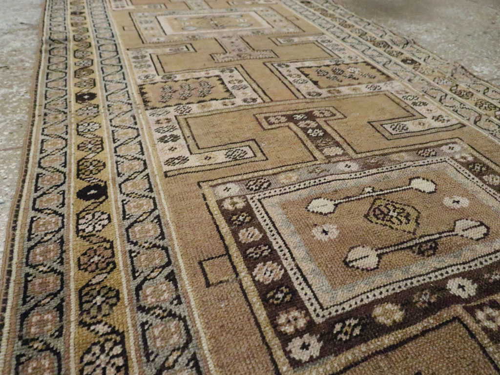 Antique Persian Kurd Runner, No.26493 - Galerie Shabab