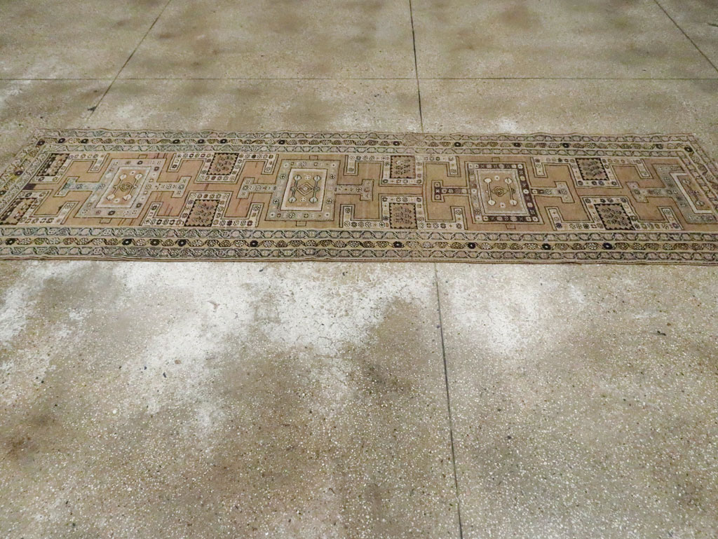 Antique Persian Kurd Runner, No.26493 - Galerie Shabab