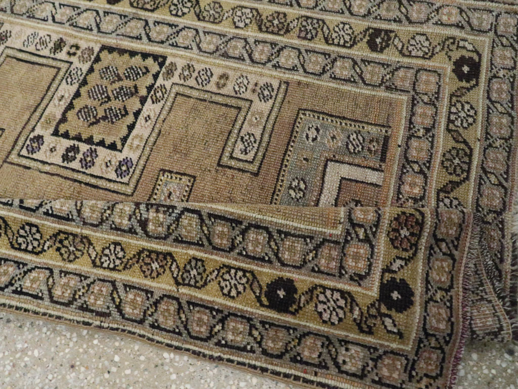 Antique Persian Kurd Runner, No.26493 - Galerie Shabab