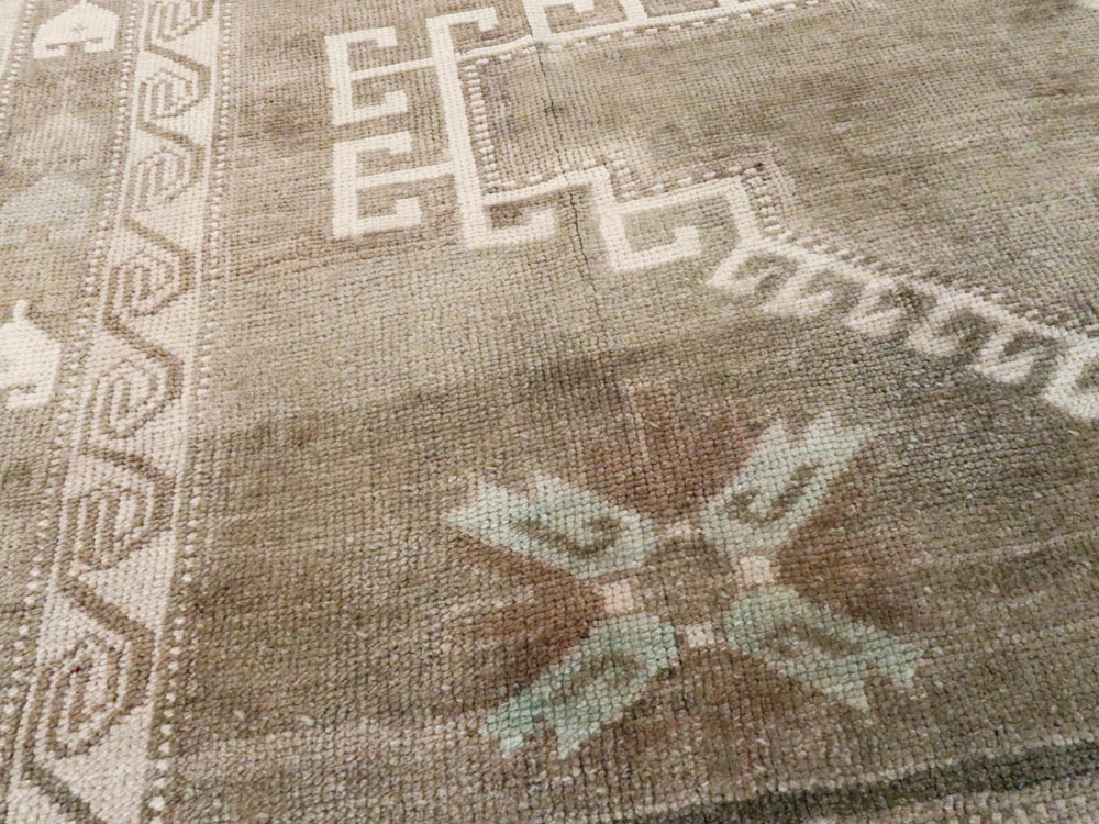 Vintage Turkish Anatolian Carpet, No.26501 - Galerie Shabab