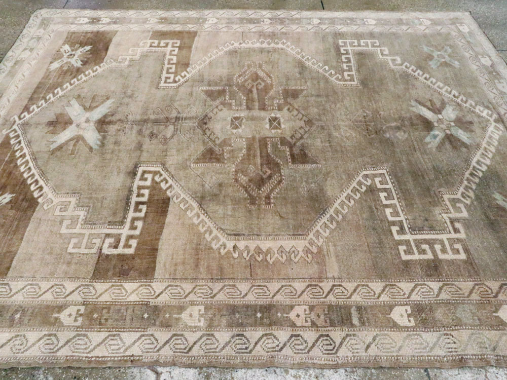 Vintage Turkish Anatolian Carpet, No.26501 - Galerie Shabab