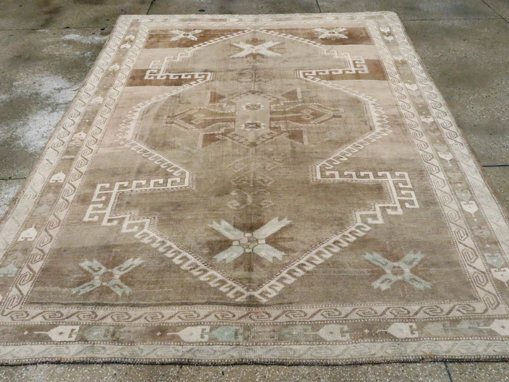 Vintage Turkish Anatolian Carpet, No.26501 - Galerie Shabab