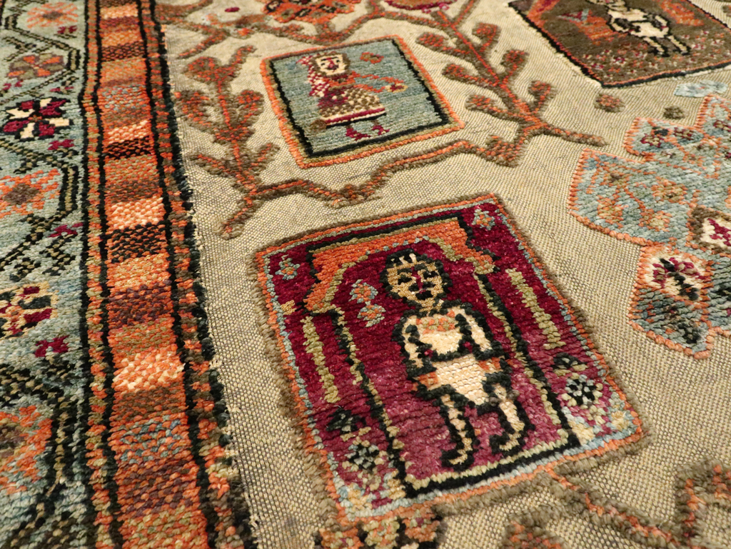 Silk Antique Persian Shiraz Pictorial Souf Throw Rug, No.26503 - Galerie Shabab