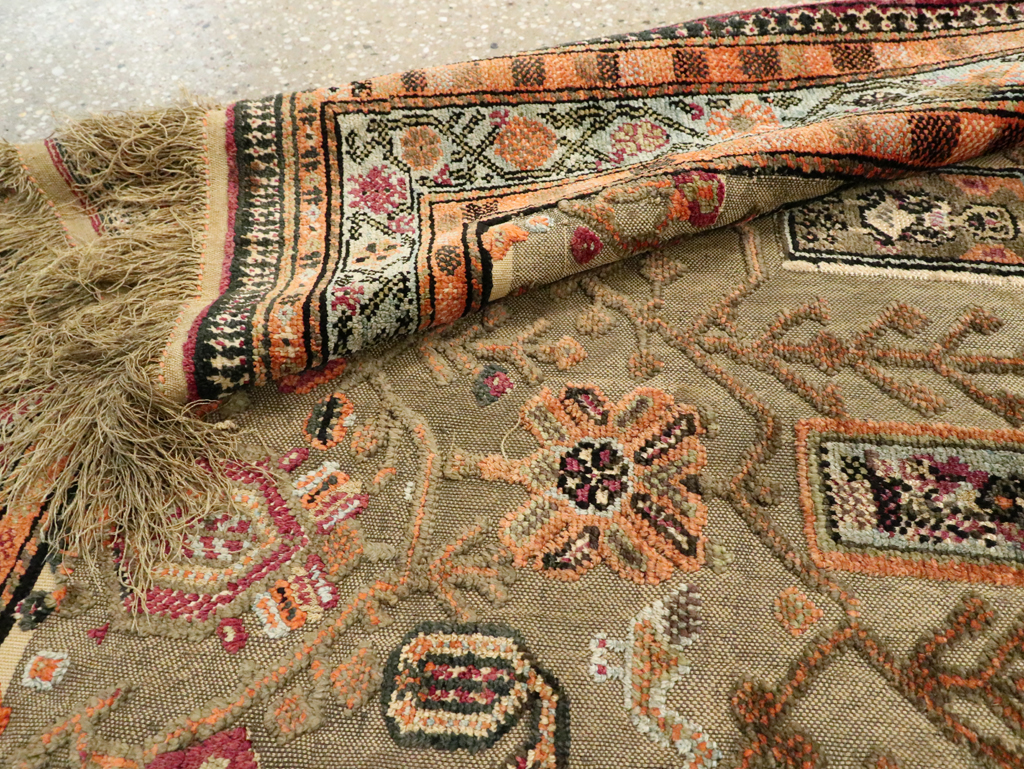 Silk Antique Persian Shiraz Pictorial Souf Throw Rug, No.26503 - Galerie Shabab