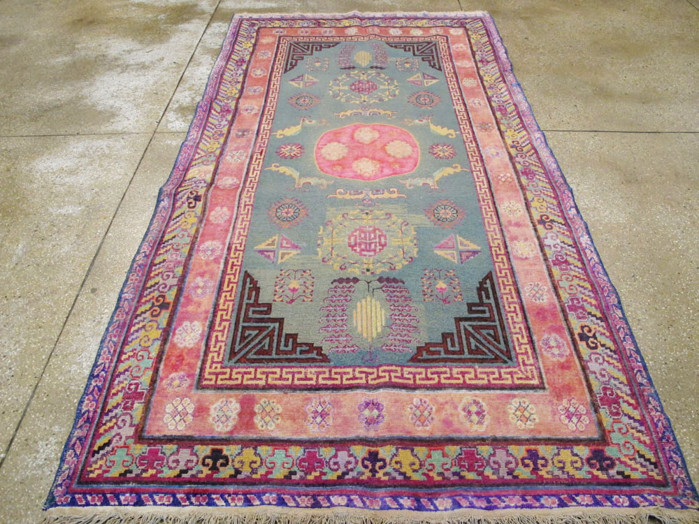 Antique Khotan Carpet, No.26508 - Galerie Shabab