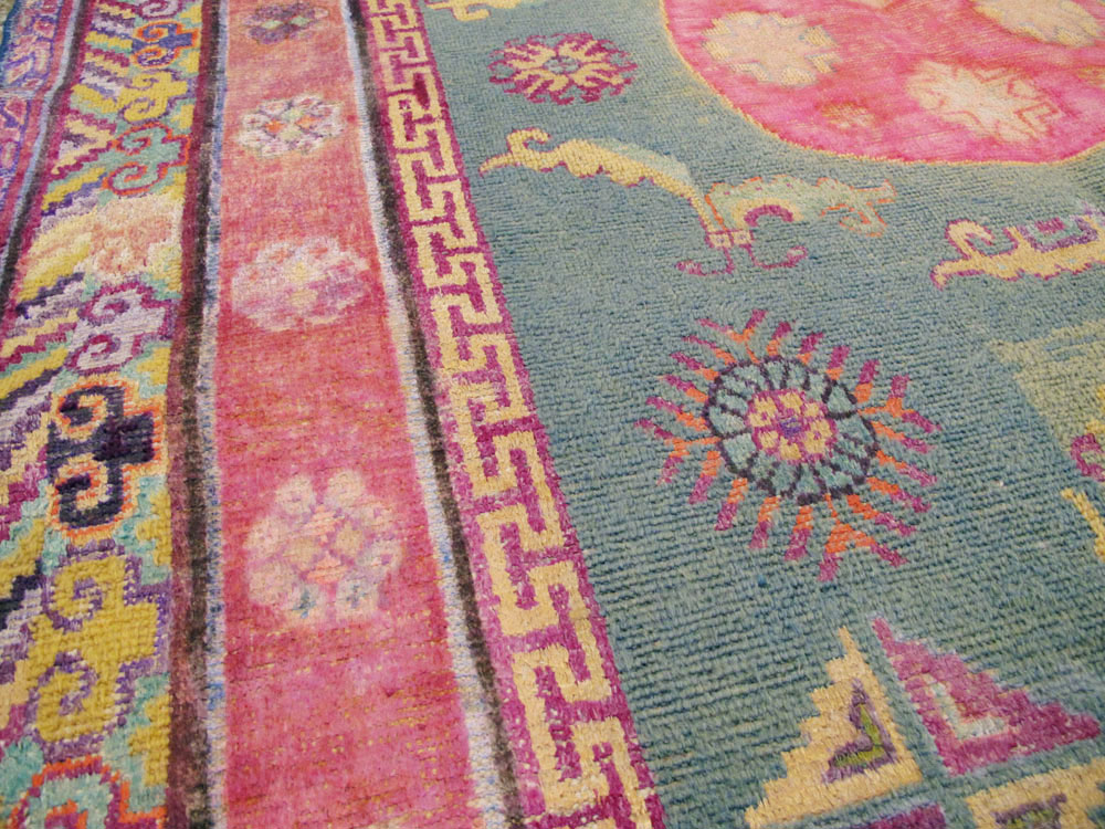 Antique Khotan Carpet, No.26508 - Galerie Shabab