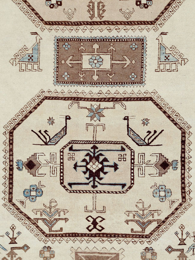 Vintage Persian Veece Carpet, No.26513 - Galerie Shabab