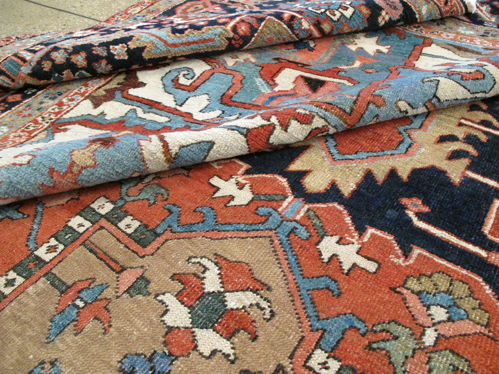 Antique Persian Heriz Carpet, No.26514 - Galerie Shabab