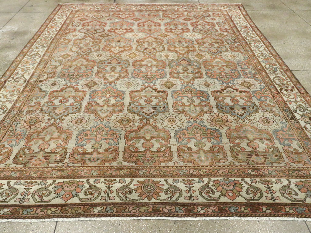 Antique Persian Bakhtiari Room Size Carpet, No.26515 - Galerie Shabab
