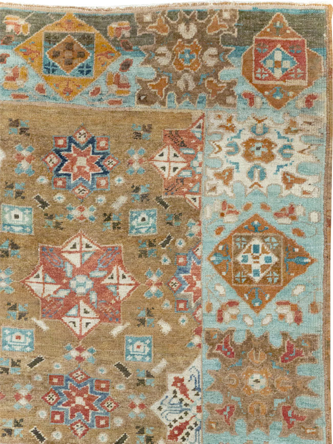 Vintage Turkish Anatolian Accent Carpet, No.26518 - Galerie Shabab