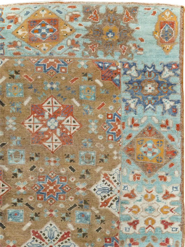 Vintage Turkish Anatolian Accent Carpet, No.26518 - Galerie Shabab