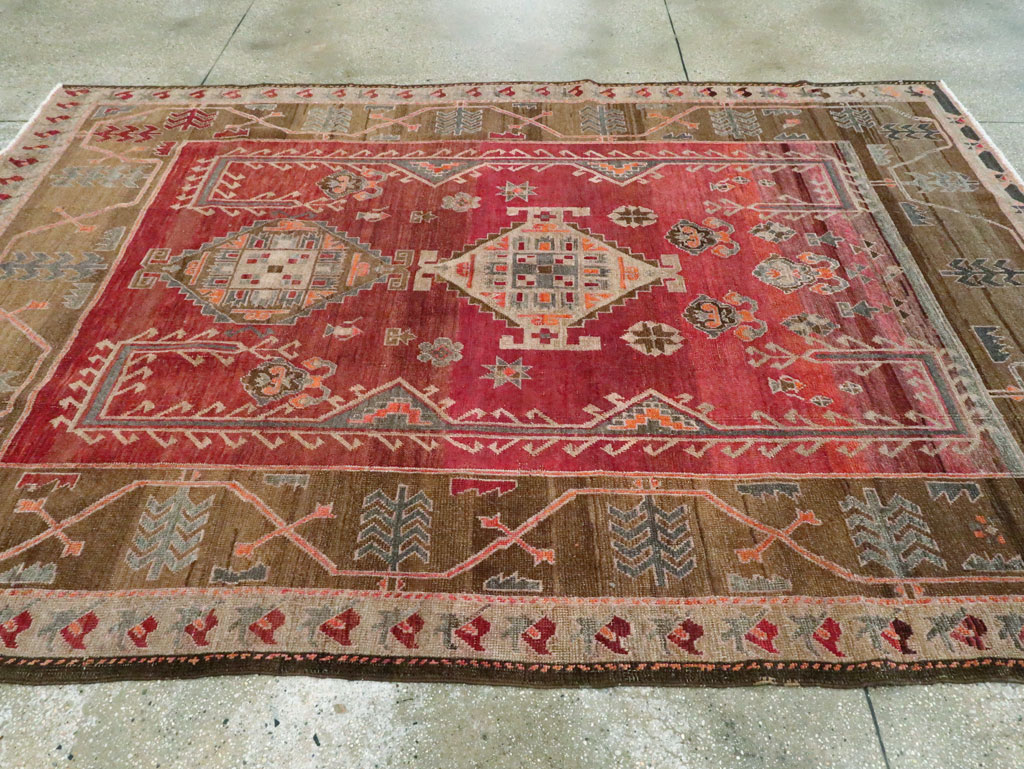 Vintage Turkish Anatolian Accent Carpet, No.26519 - Galerie Shabab