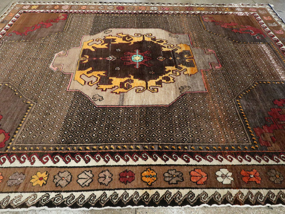 Vintage Anatolian Carpet, No.26520 - Galerie Shabab