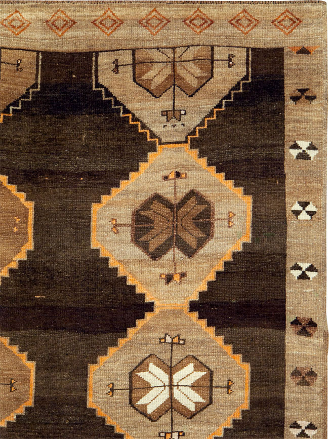 Vintage Turkish Anatolian Rug, No.26521 - Galerie Shabab