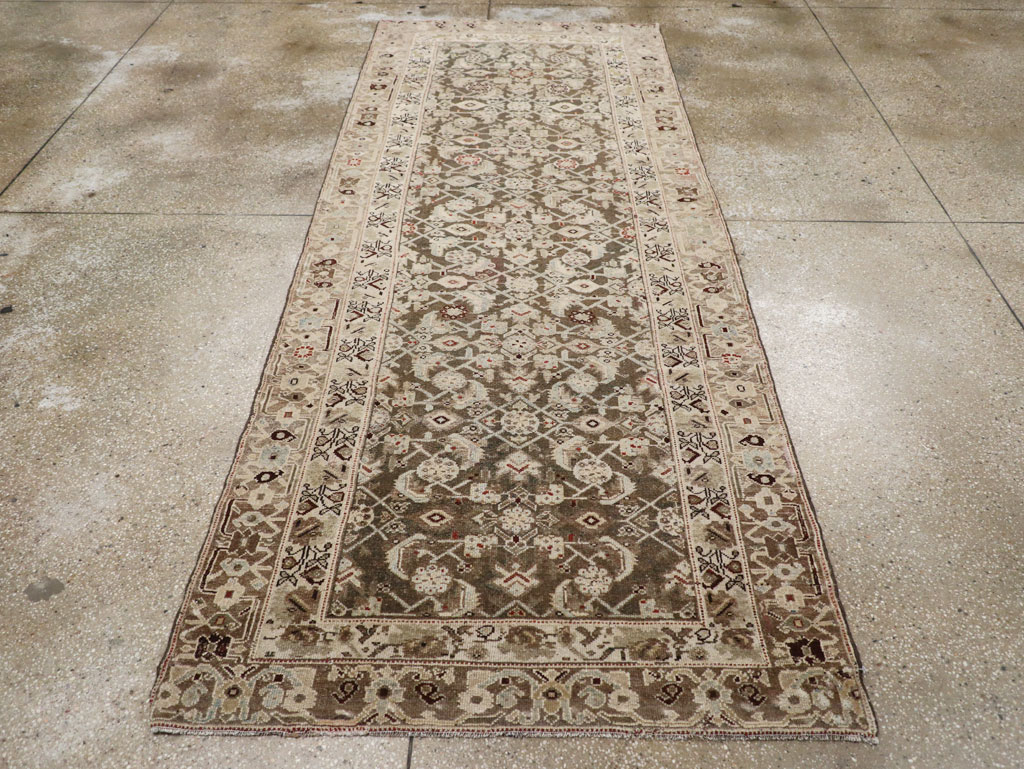 Antique Persian Malayer Gallery Rug, No.26532 - Galerie Shabab
