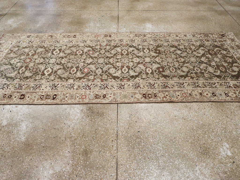 Antique Persian Malayer Gallery Rug, No.26532 - Galerie Shabab