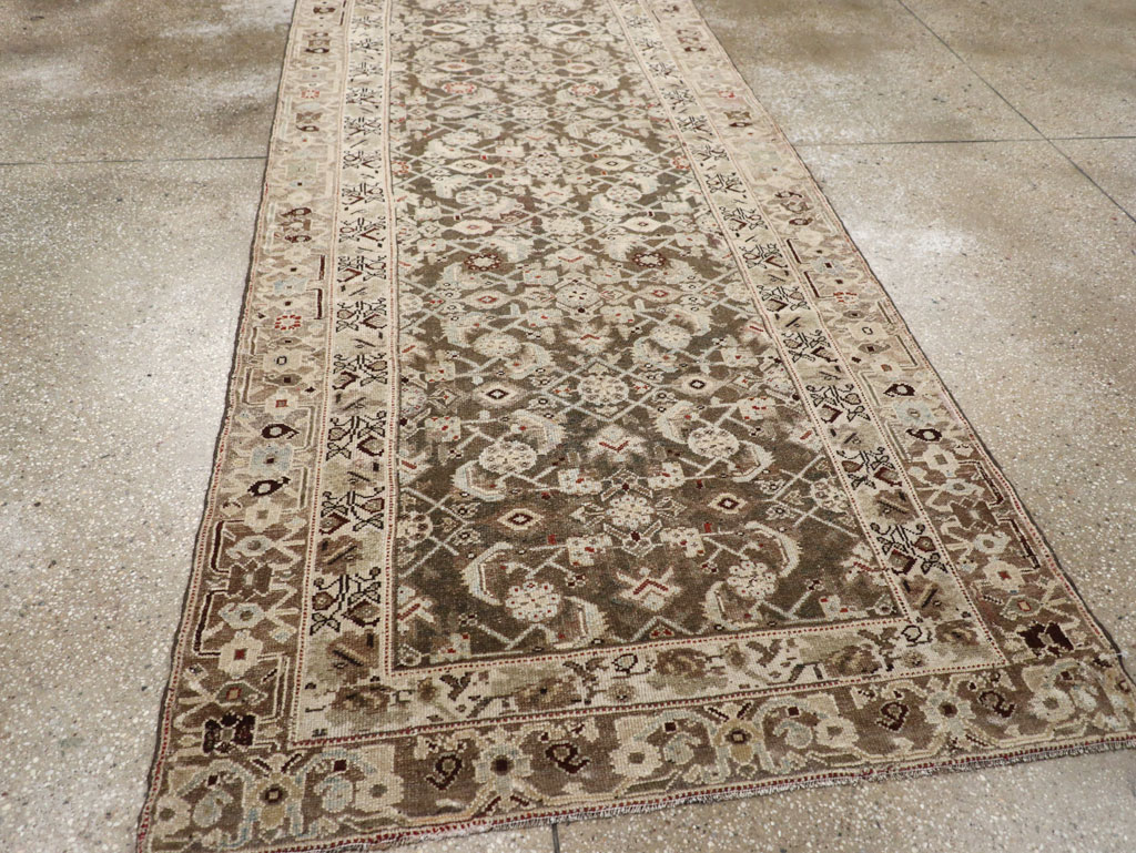 Antique Persian Malayer Gallery Rug, No.26532 - Galerie Shabab