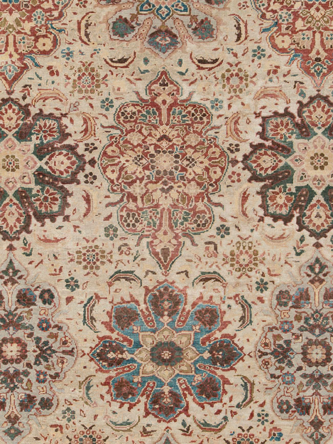 Antique Persian Sultanabad Carpet, No.26536 - Galerie Shabab