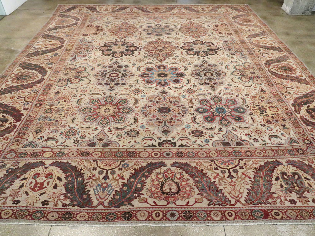 Antique Persian Sultanabad Carpet, No.26536 - Galerie Shabab