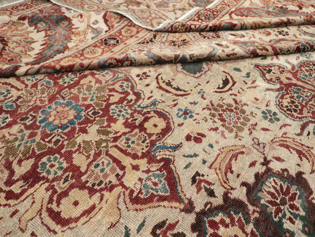 Antique Persian Sultanabad Carpet, No.26536 - Galerie Shabab