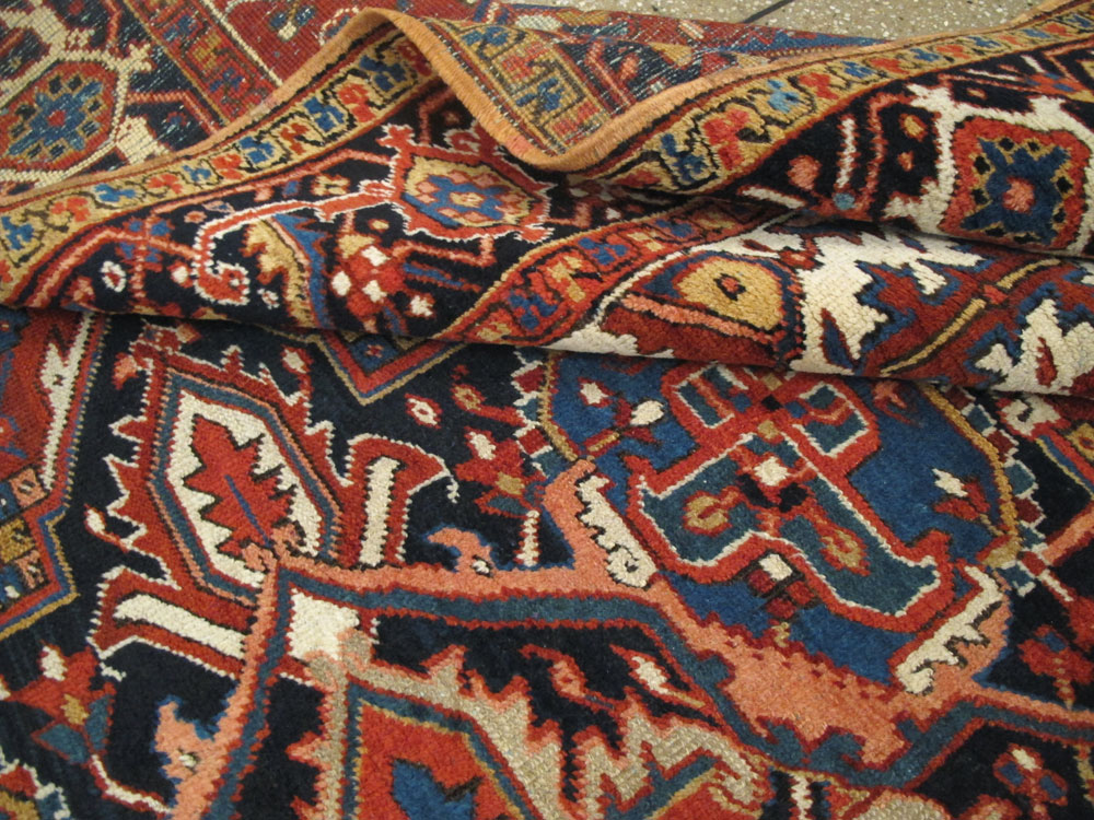 Vintage Persian Heriz Carpet, No.26538 - Galerie Shabab