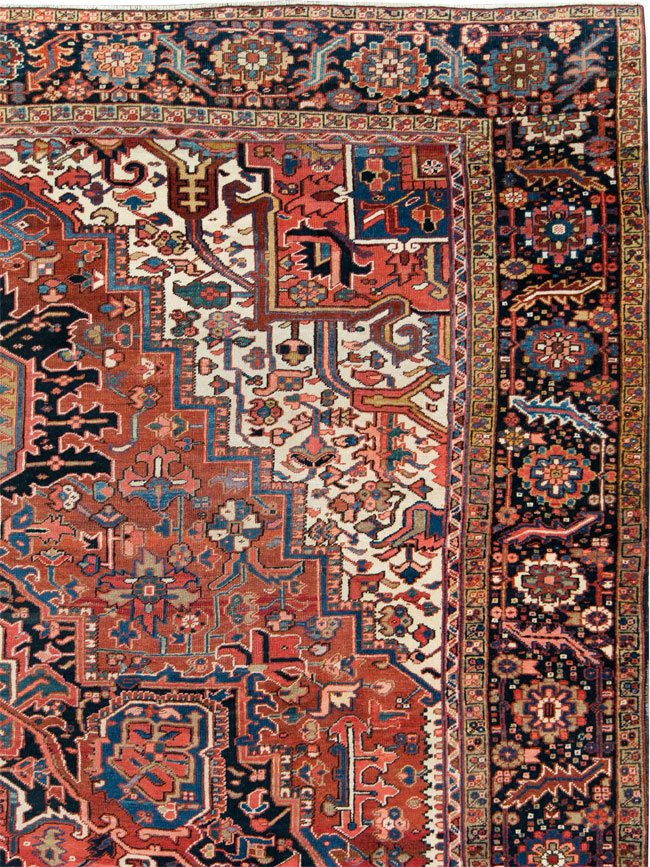 Antique Persian Heriz Carpet, No.26539 - Galerie Shabab