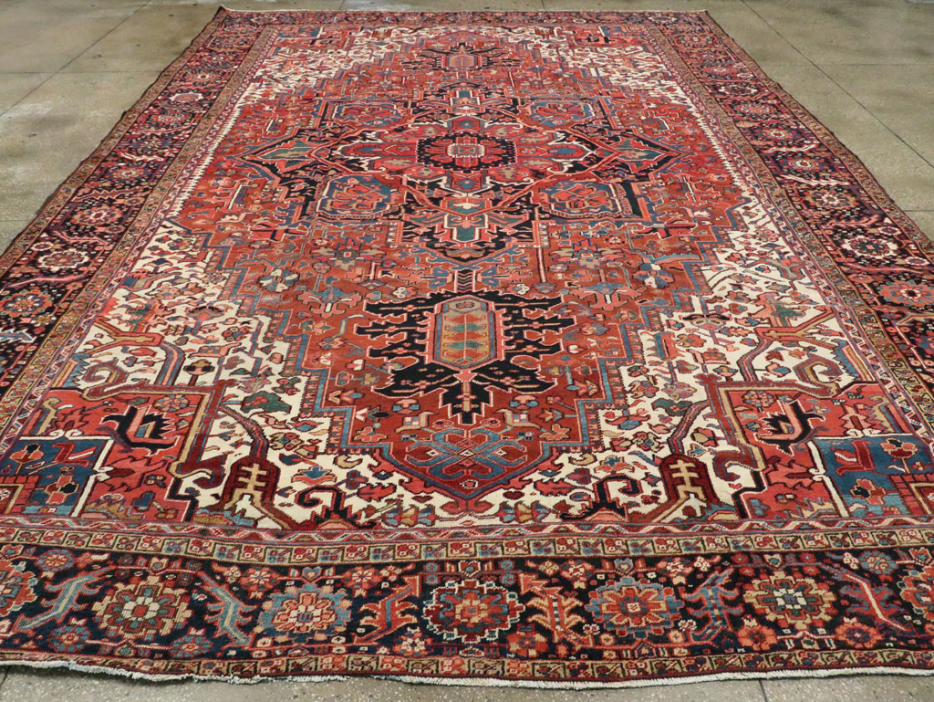 Antique Persian Heriz Carpet, No.26539 - Galerie Shabab