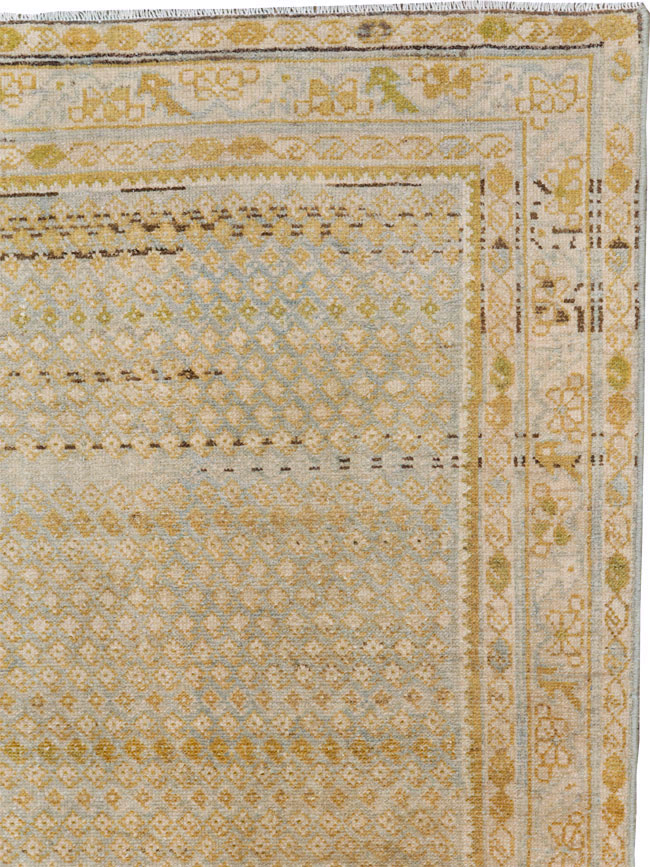Antique Persian Malayer Accent Rug, No.26565 - Galerie Shabab