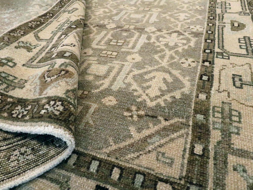 Vintage Persian Malayer Throw Rug, No.26585 - Galerie Shabab