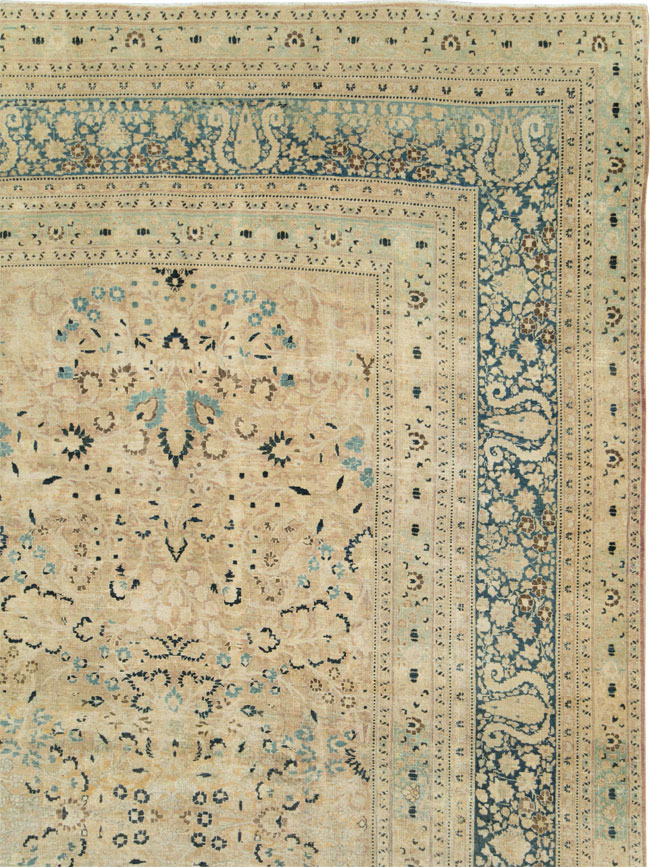Antique Persian Mashad Carpet, No.26605 - Galerie Shabab