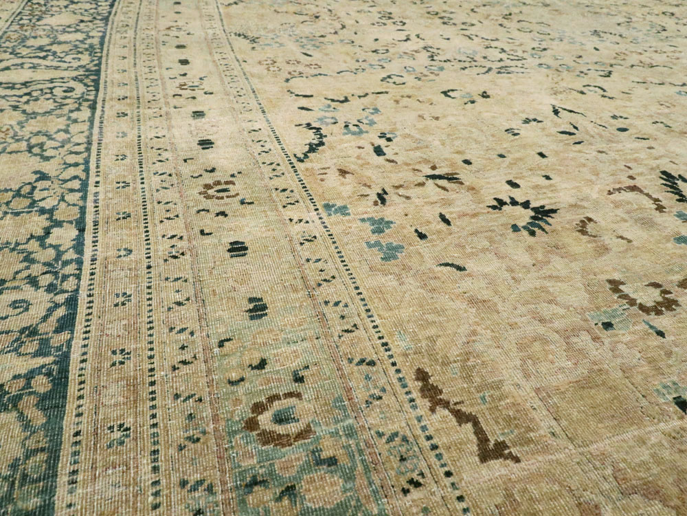 Antique Persian Mashad Carpet, No.26605 - Galerie Shabab