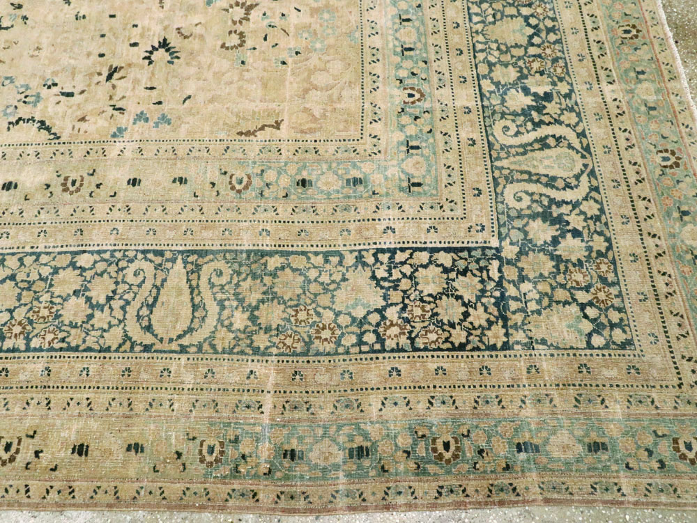 Antique Persian Mashad Carpet, No.26605 - Galerie Shabab