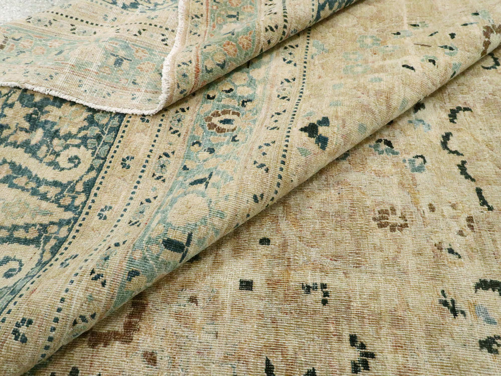 Antique Persian Mashad Carpet, No.26605 - Galerie Shabab