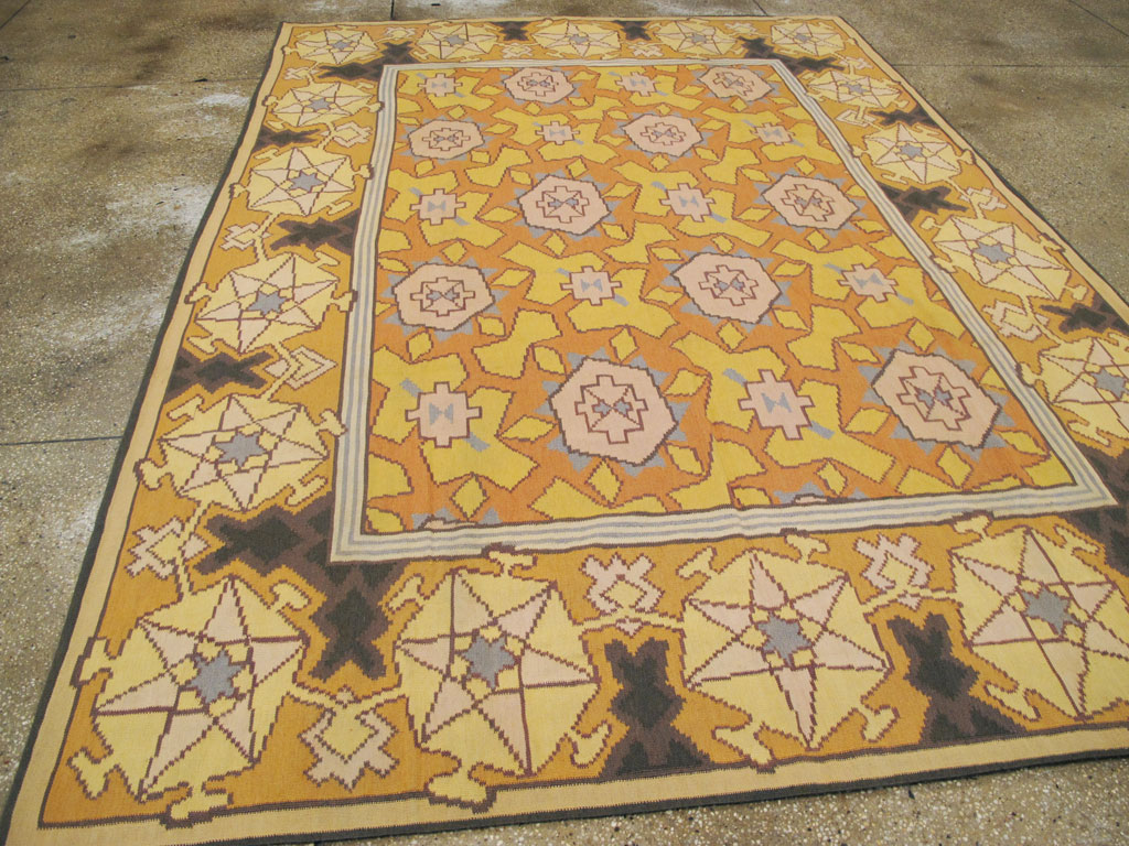 Modern French Aubusson Rug, No.26612 - Galerie Shabab