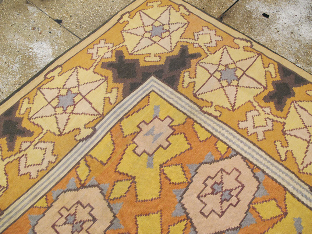 Modern French Aubusson Rug, No.26612 - Galerie Shabab