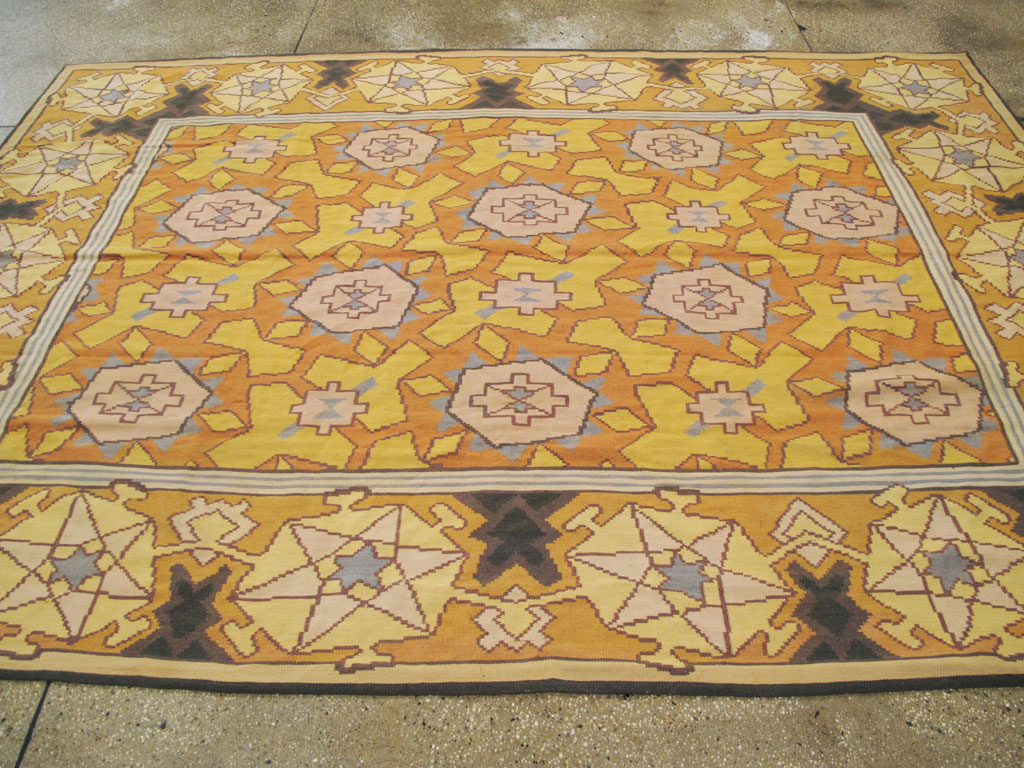 Modern French Aubusson Rug, No.26612 - Galerie Shabab