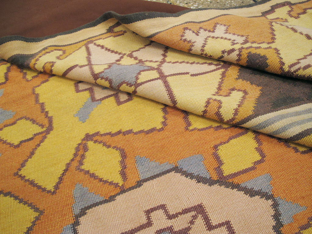 Modern French Aubusson Rug, No.26612 - Galerie Shabab