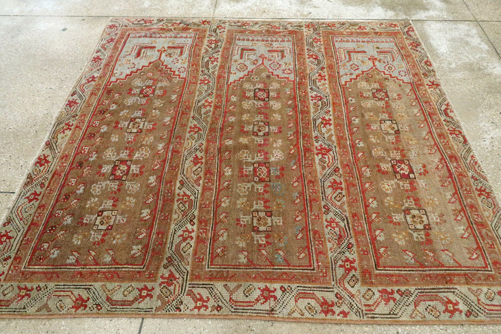 Antique Turkish Oushak Carpet, No.26613 - Galerie Shabab