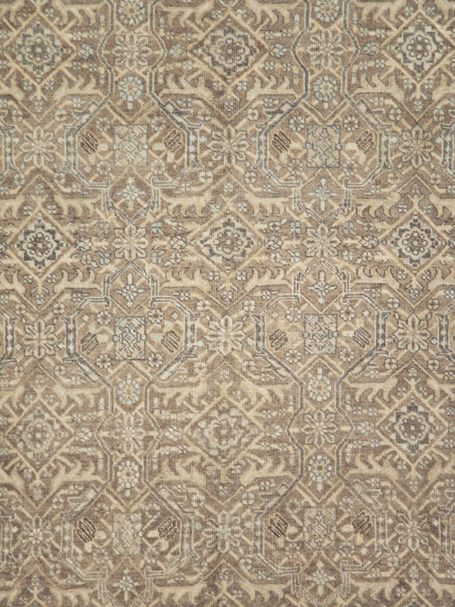 Antique Persian Tabriz Accent Carpet, No.26615 - Galerie Shabab