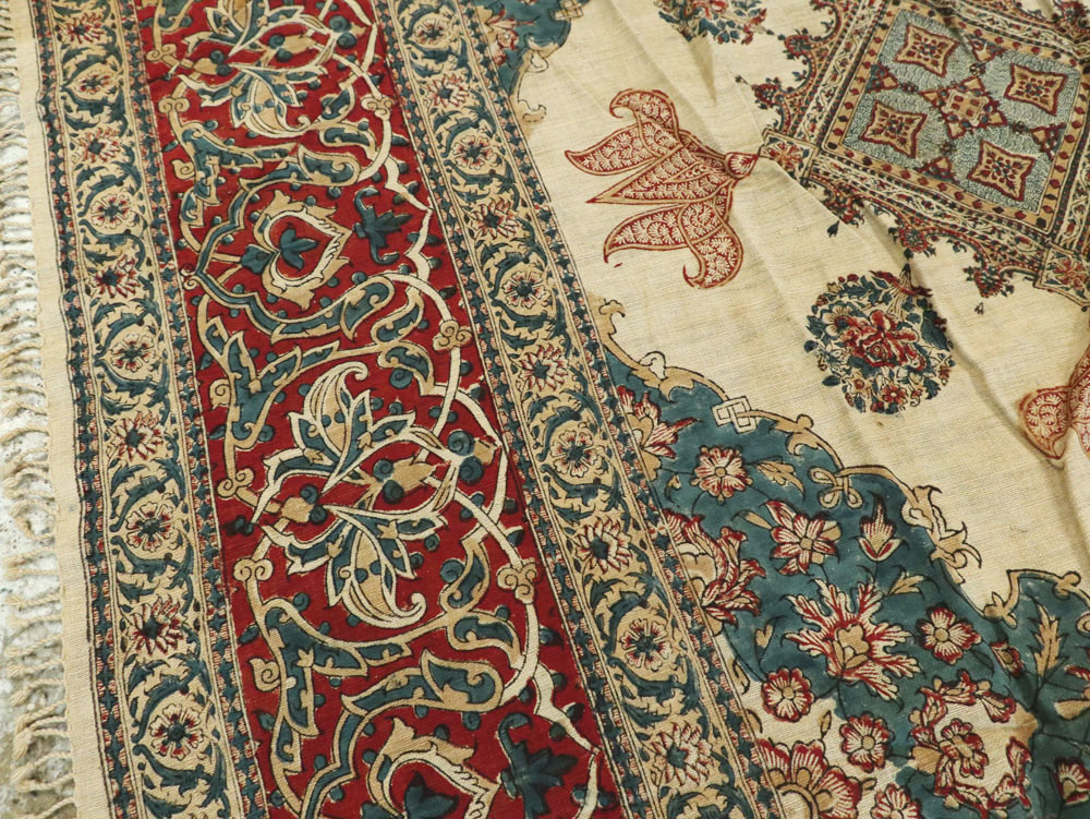 Vintage Persian Isfahan Ghalamkari Square Textile, No.26618 - Galerie Shabab